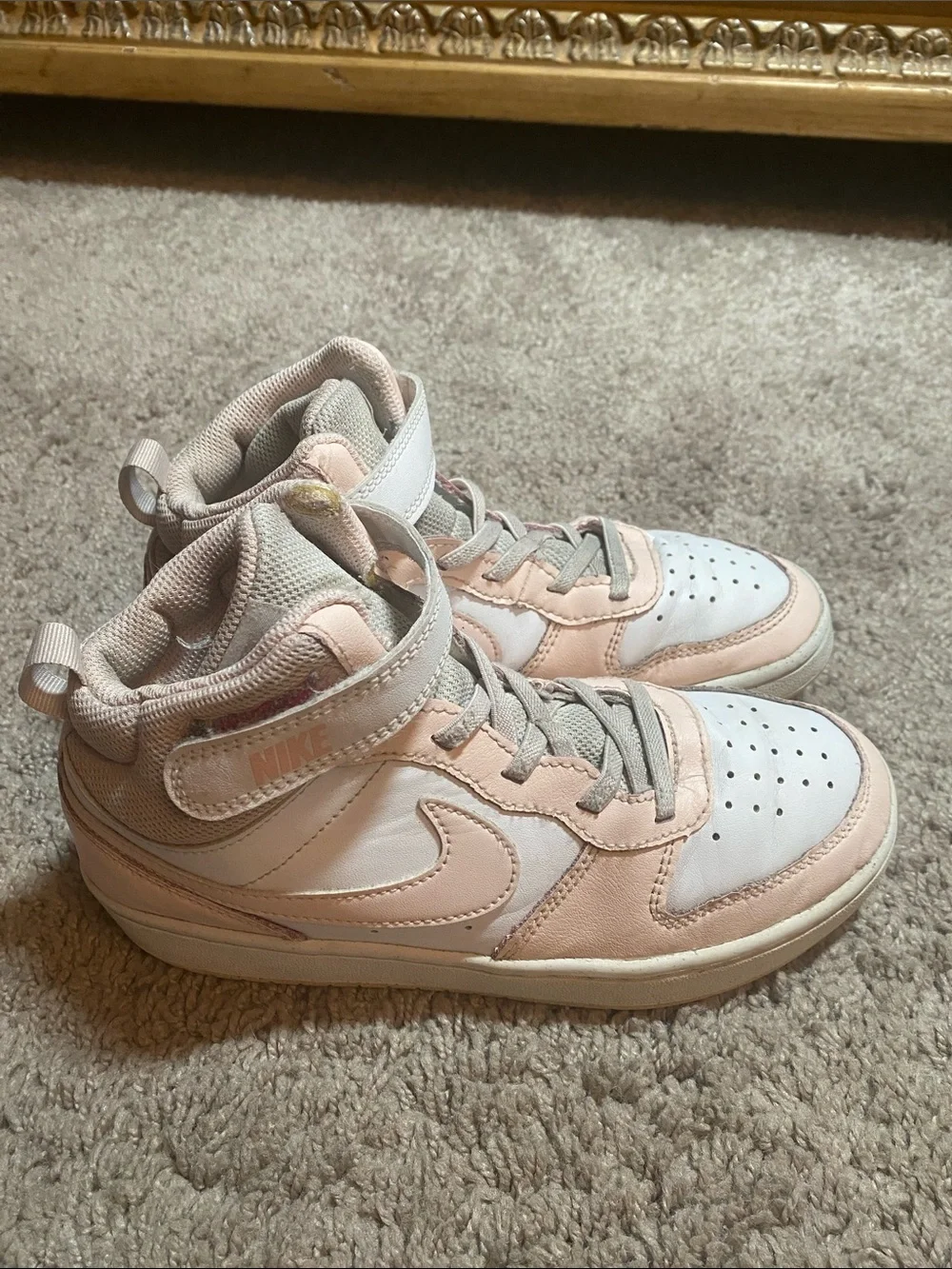Nike Court Borough Hi Sneakers in Light Pink and White size 3Y